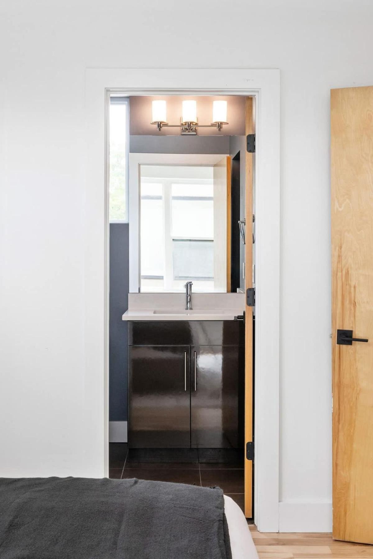 Holiday home 3br Luxury Lohi Townhome Rooftop Views Sleeps 6 Family *