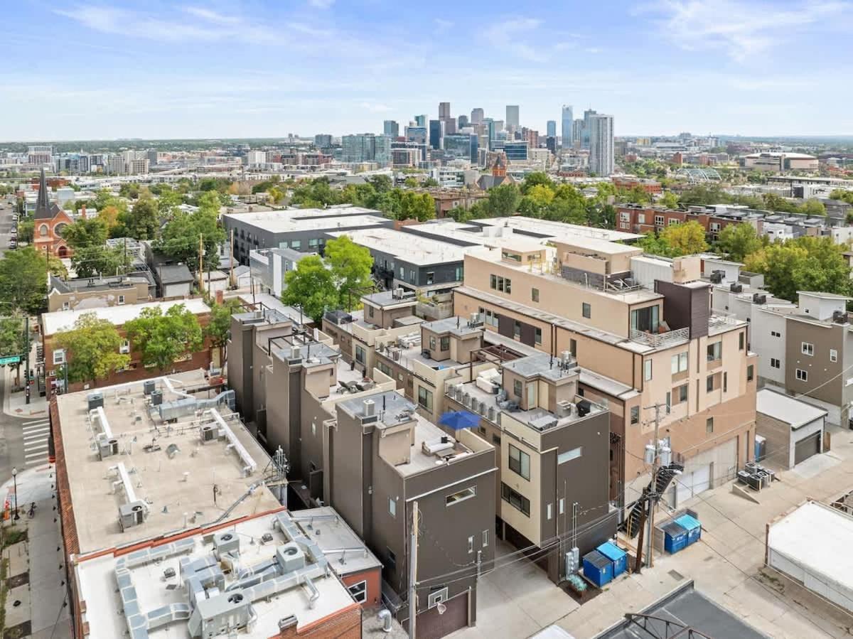 3br Luxury Lohi Townhome Rooftop Views Sleeps 6 Family